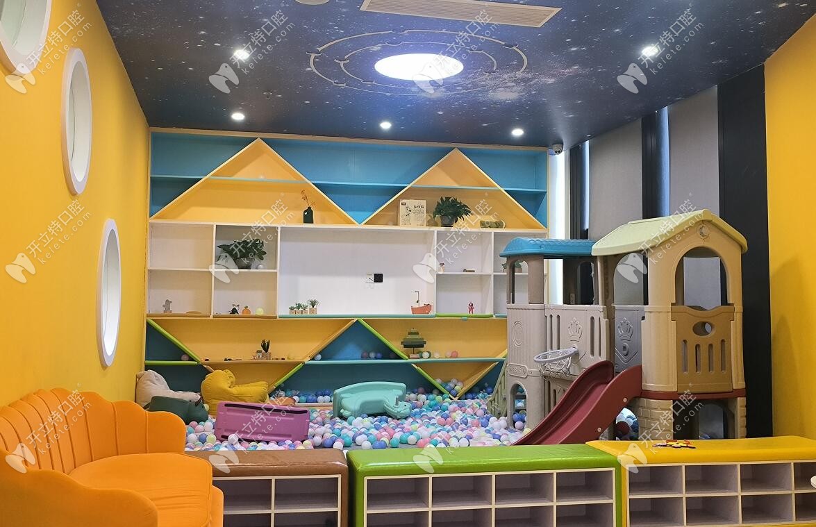 桐乡松丰口腔门诊部