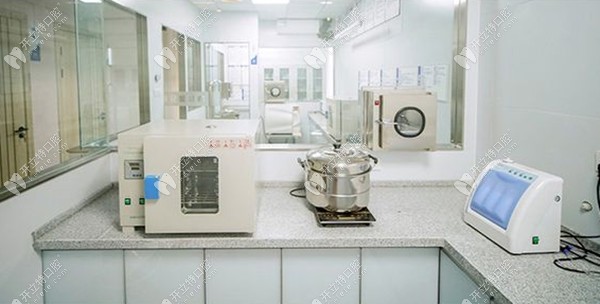 成都新都众邦华小美口腔门诊部